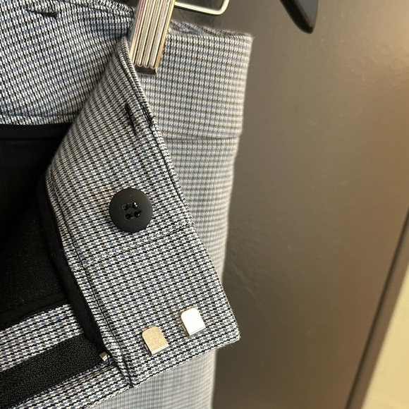 Club Monaco Sz. 8 small checker capri pants great condition - Picture 9 of 9